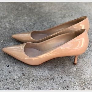 Manolo Blahnik Women's Pointed Toe Classic Heels